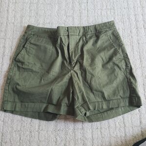 A New Day Green Cargo Shorts Size 4
